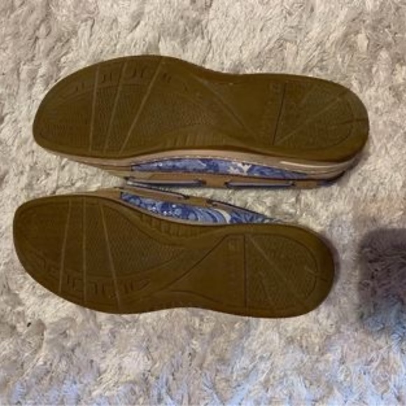 Women’s Sperry’s - Picture 3 of 3